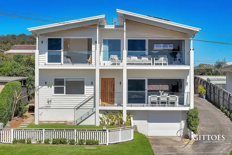 12 Orana Street, Green Point NSW 2251