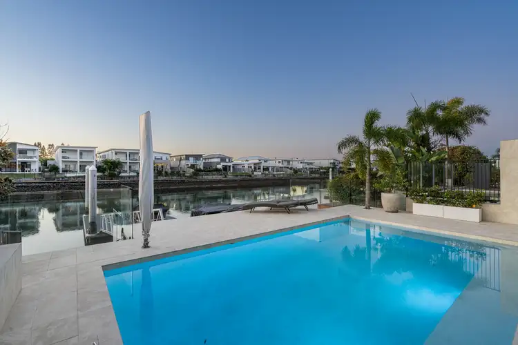 64 North Quay Circuit, Hope Island QLD 4212