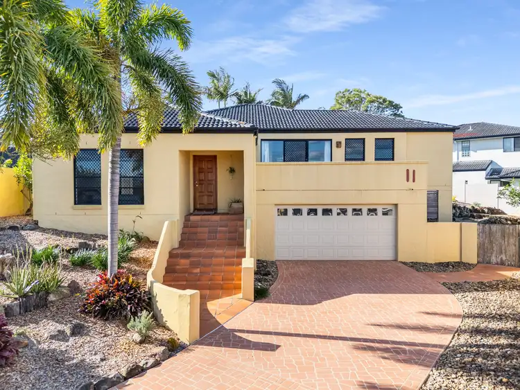 11 Shoreham Chase, Arundel QLD 4214