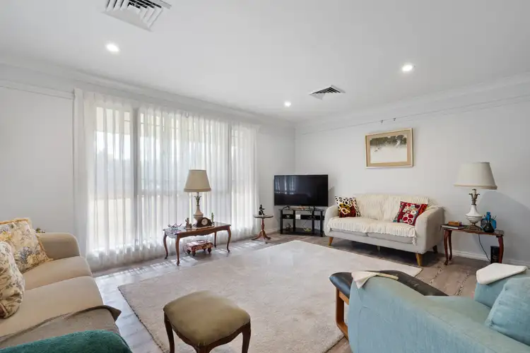 11 Stacey Drive, Taree NSW 2430