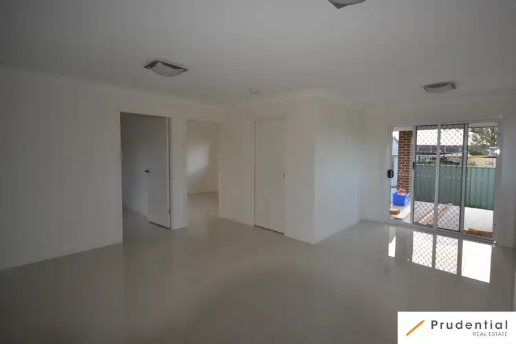 19A Nicholson Ave, Leumeah NSW 2560