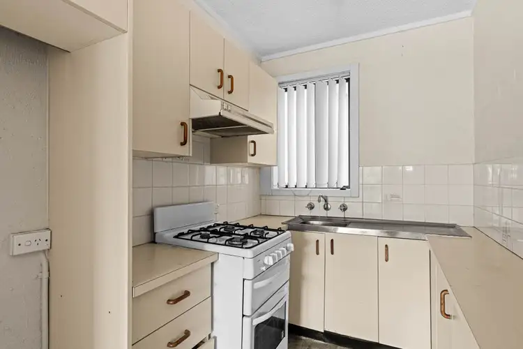 Fifth view of Homely unit listing, 2/11 Queen Street, Goulburn NSW 2580