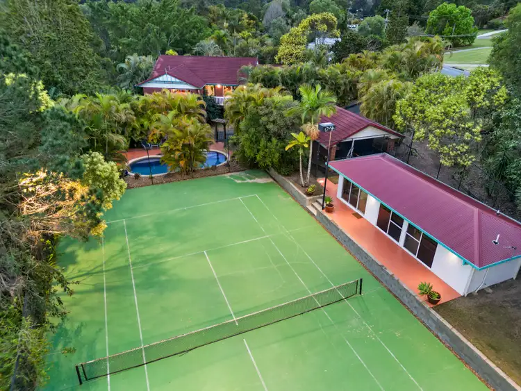 11 Charles Kurz Drive, Worongary QLD 4213