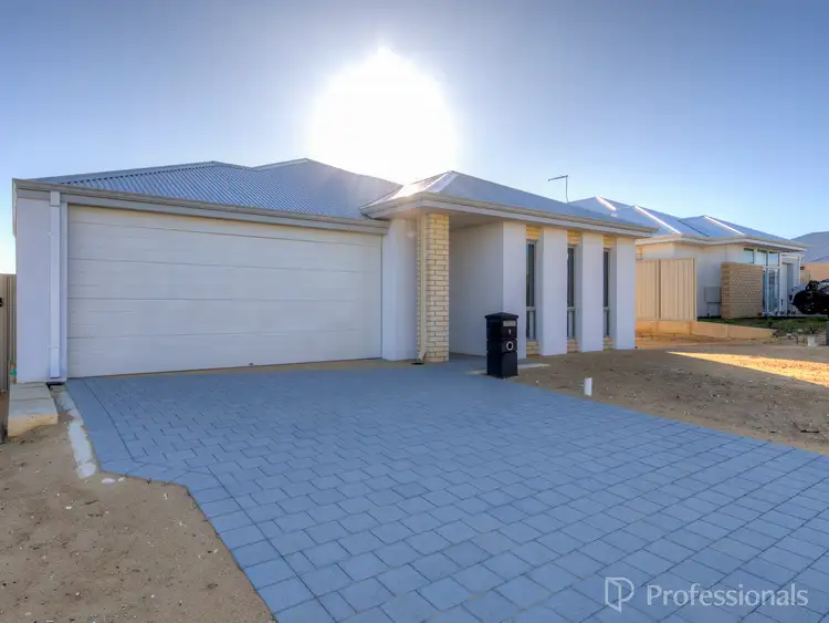 9 Mavericks Street, Eglinton WA 6034