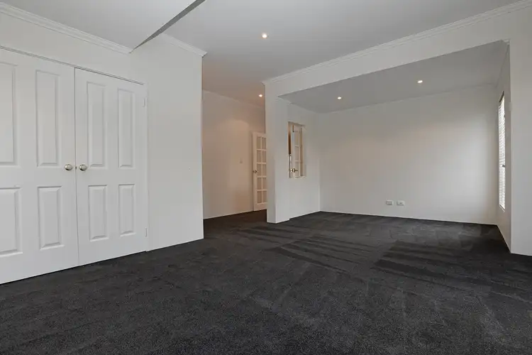 Fourth view of Homely house listing, 113 Glen Iris Drive, Jandakot WA 6164