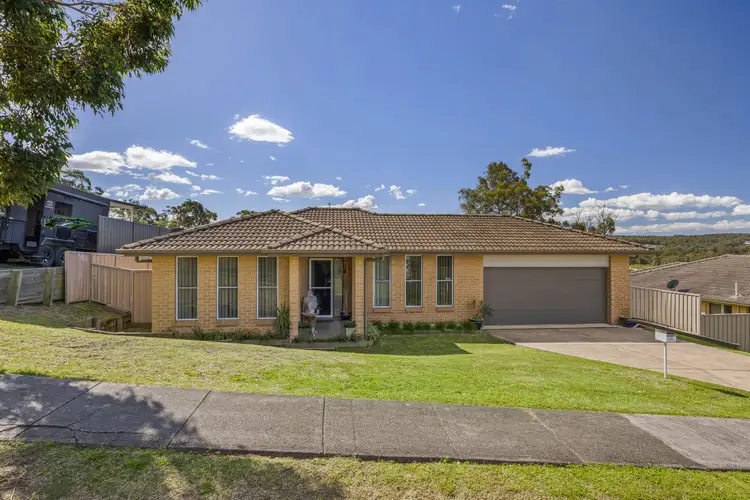 12 Graysynd Circuit, Cameron Park NSW 2285