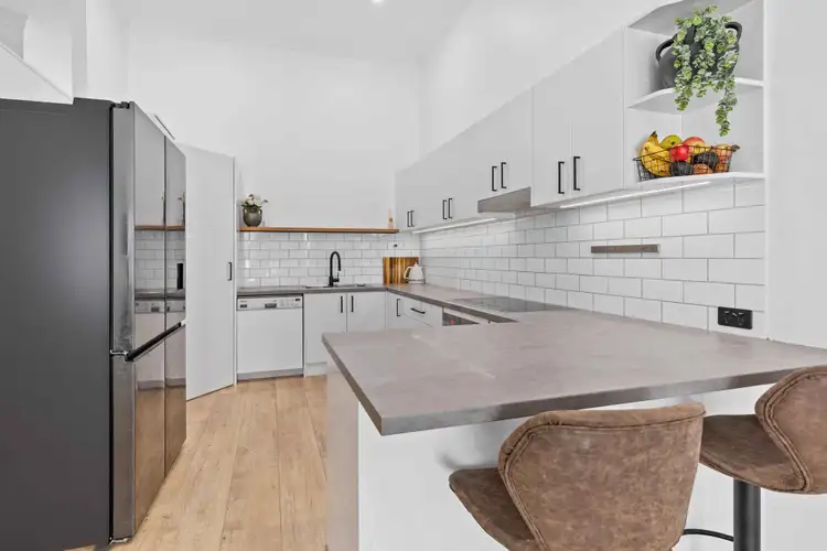 37-45 Killarney Avenue