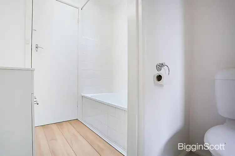 Fifth view of Homely unit listing, 2/575 Neerim Road, Hughesdale VIC 3166
