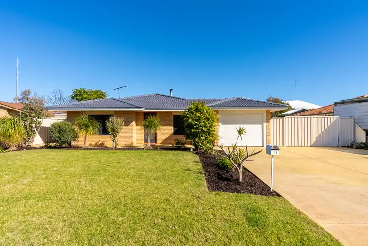16 Meadow Court, Cooloongup WA 6168