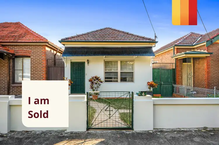 4 A'beckett Avenue