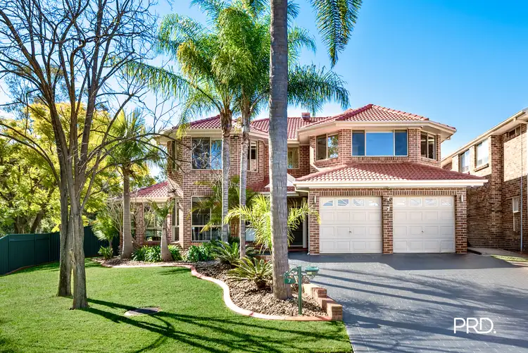 7 Devaney Avenue, Glenmore Park NSW 2745