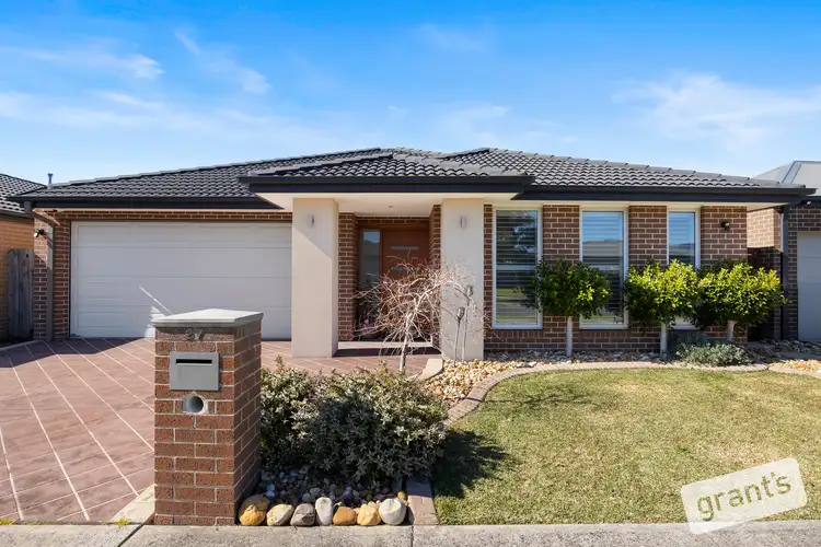 27 Rosina Drive, Officer VIC 3809