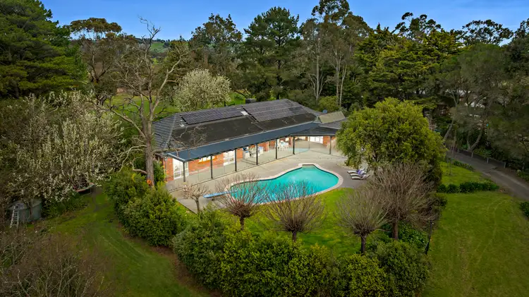 9 Mountain Flat Road, Narre Warren East VIC 3804