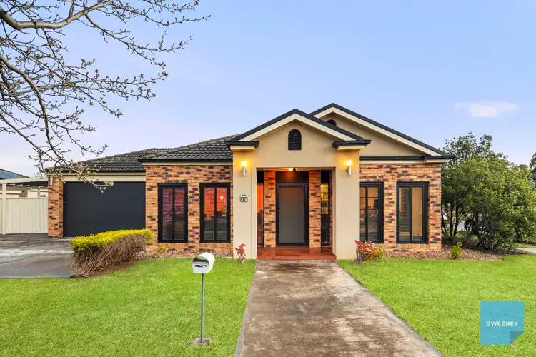 22 The Avenue, Caroline Springs VIC 3023