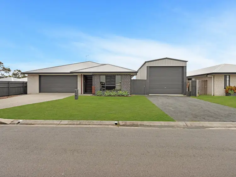 Second view of Homely house listing, 11 Sailaway Circuit, Eli Waters QLD 4655