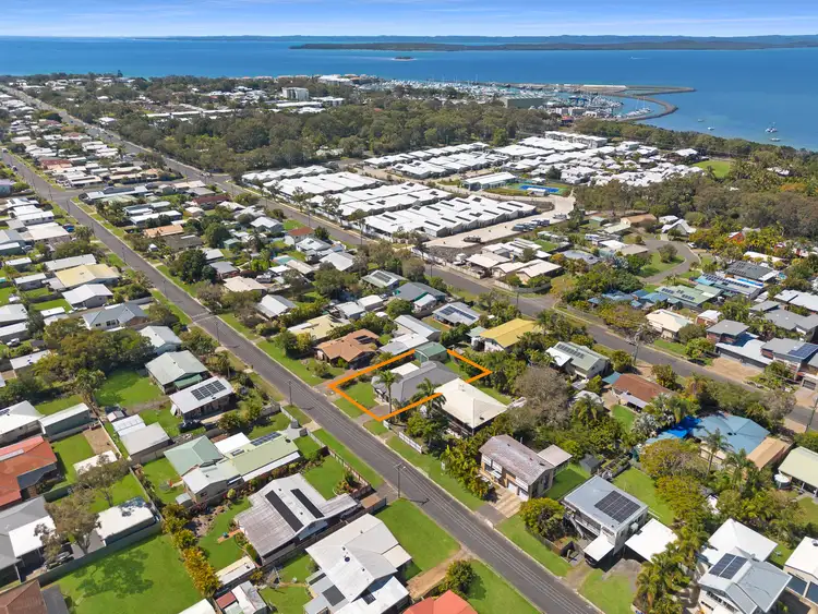 50 Drummond Street, Urangan QLD 4655