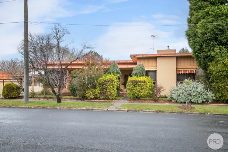 1022 Norman Street, Wendouree VIC 3355