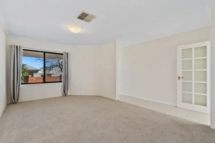 Fifth view of Homely house listing, 13 Lilly Pilly Lookout, Halls Head WA 6210