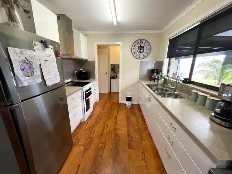 Fifth view of Homely house listing, 8 Johnston Crescent, Deniliquin NSW 2710