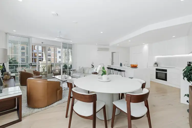 1027/3029 The Boulevarde, Carrara QLD 4211