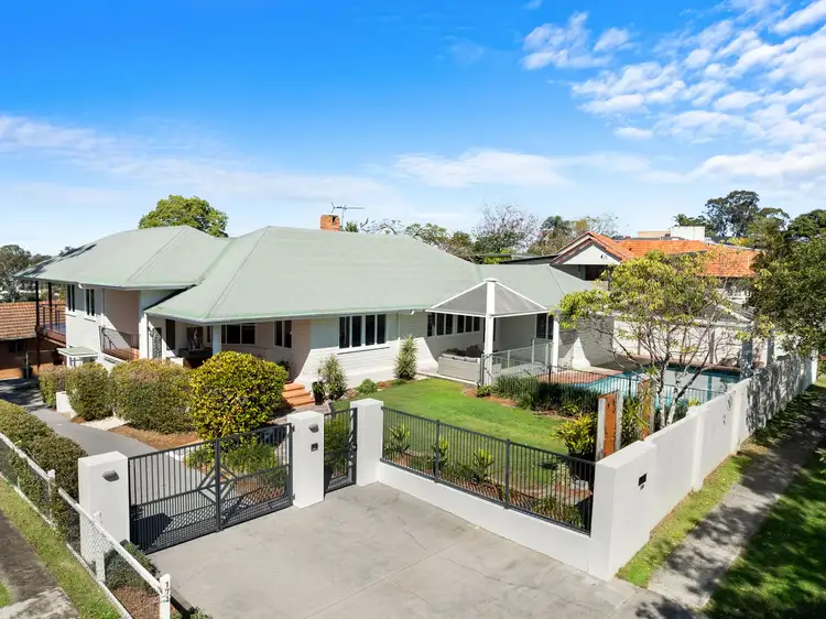 169 Hawken Drive, St Lucia QLD 4067