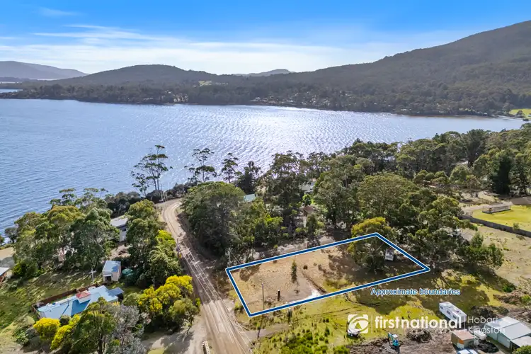 11 Lighthouse Road, Lunawanna TAS 7150