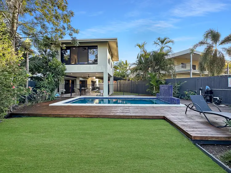 2/28 Jamaica Crescent, Bushland Beach QLD 4818