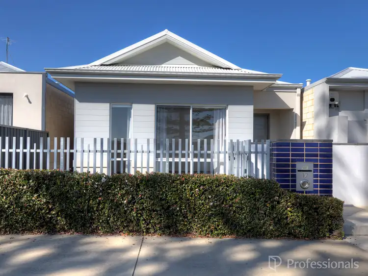 Main view of Homely house listing, 17 Reflection Boulevard, Jindalee WA 6036