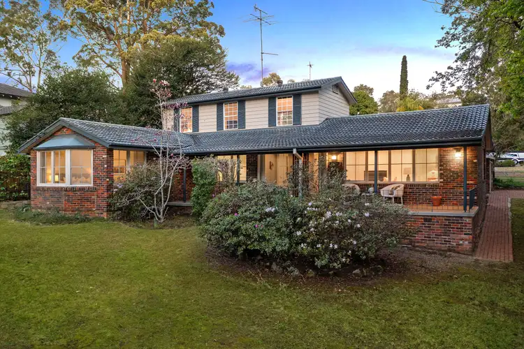 21 Mitchell Crescent, Warrawee NSW 2074