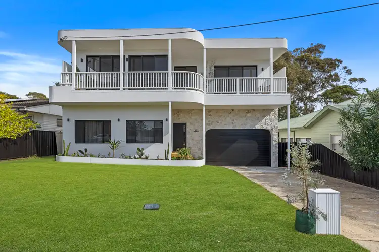 25 Donlan Road, Mollymook Beach NSW 2539