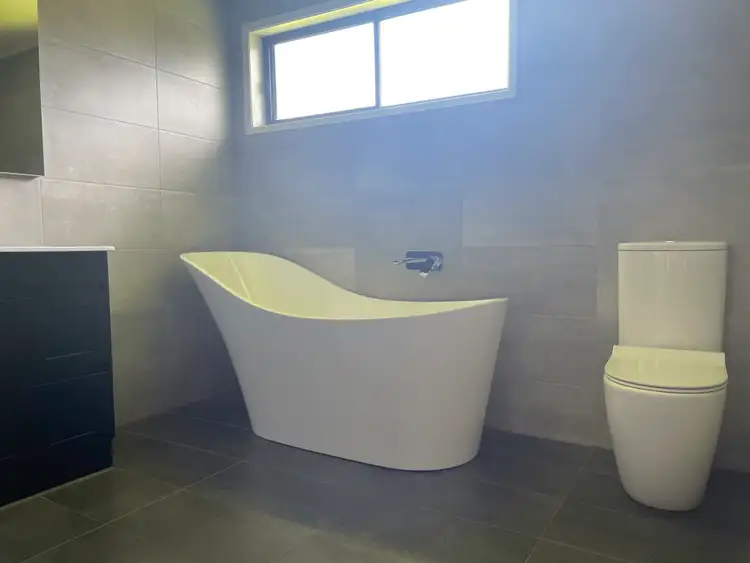 Fifth view of Homely unit listing, 9 McKenzie Street, Cobden VIC 3266