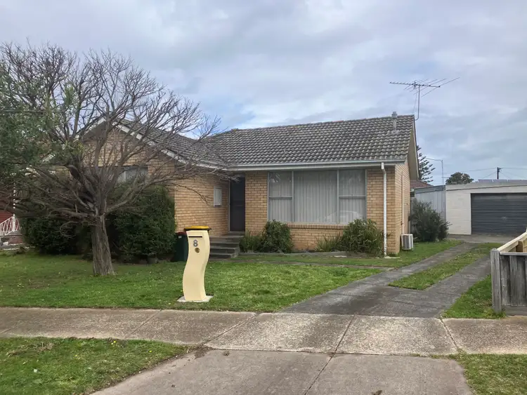 8 Montana Court