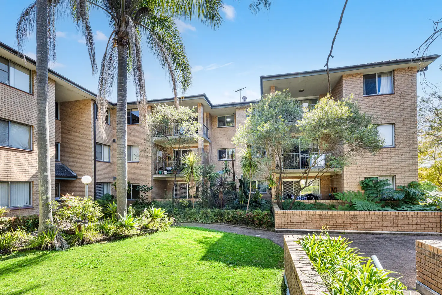 Main view of Homely unit listing, 2/39 Albert Street, Hornsby NSW 2077