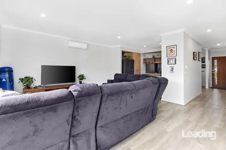 Fifth view of Homely house listing, 28 Ballet Crescent, Sunbury VIC 3429