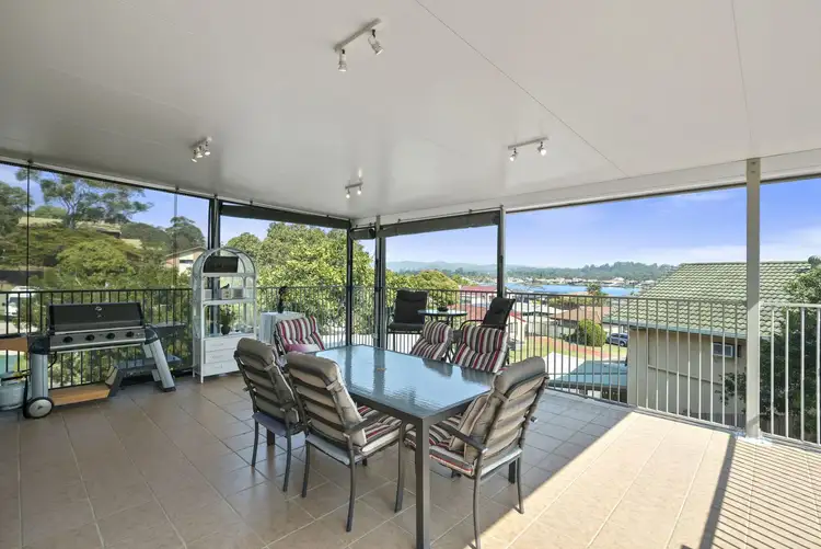 10 Currant Street, Elanora QLD 4221