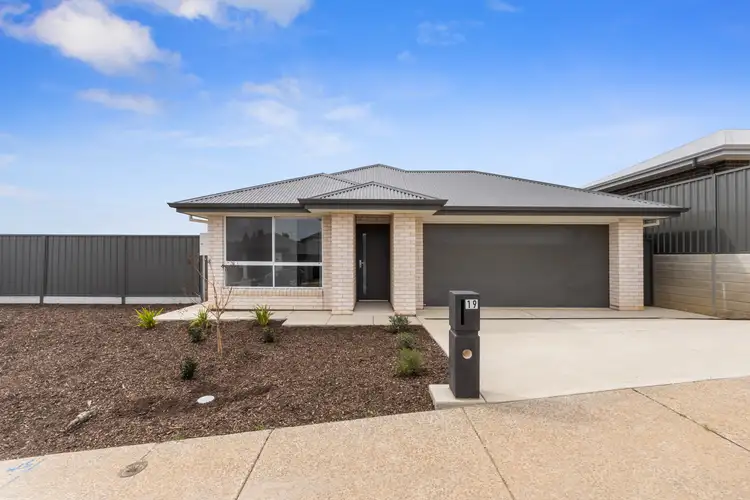 19 Whitford Road, Craigmore SA 5114