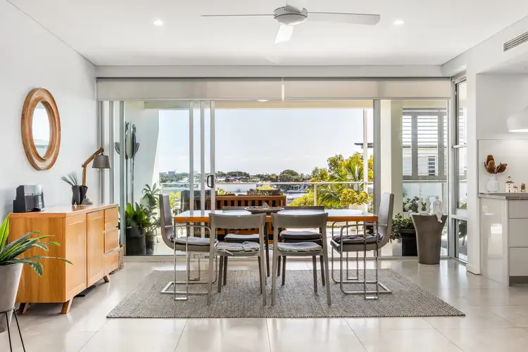 77/7 Grand Parade, Kawana Island QLD 4575