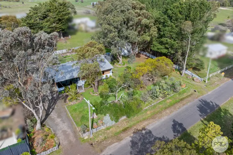 8 Church Street, Scarsdale VIC 3351