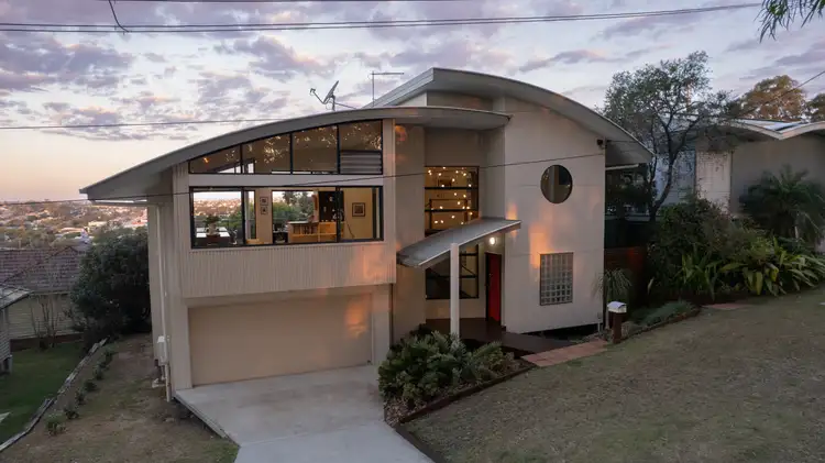 16 Longland Street, Stafford QLD 4053