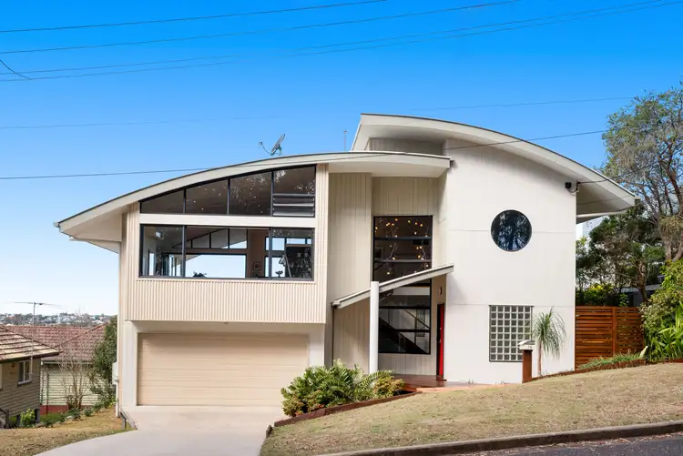 16 Longland Street, Stafford QLD 4053