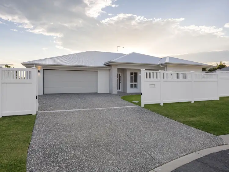 7 Murraya place, Glass House Mountains QLD 4518
