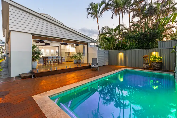 9 Sportsman Avenue, Mermaid Beach QLD 4218