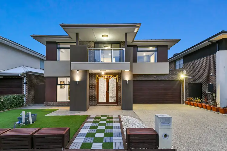 13 Monument Boulevard, Clyde North VIC 3978