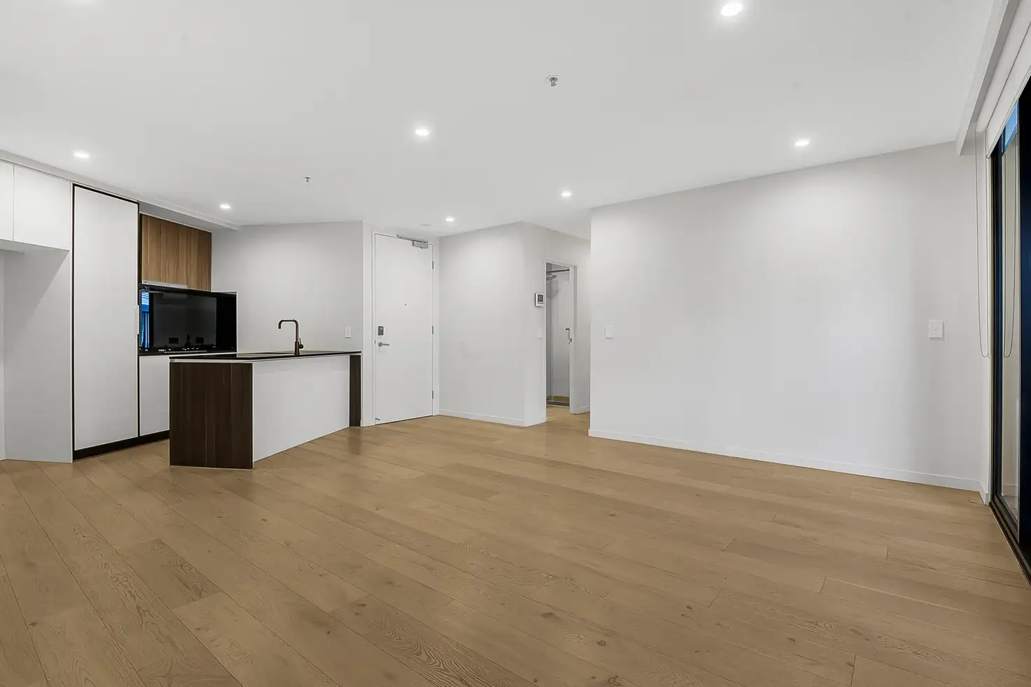 Main view of Homely apartment listing, 24/3 Snake Gully Drive, Bundoora VIC 3083