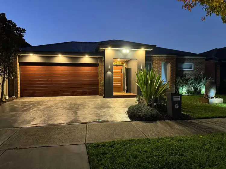 18 Haines Street, Cranbourne East VIC 3977