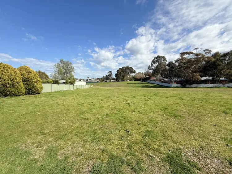 5 Jimmy Noonan Close, Young NSW 2594
