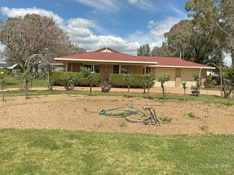 2 Crossley Drive, Narromine NSW 2821