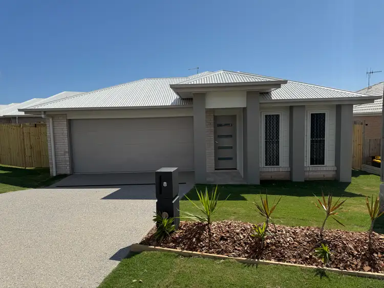 8 Summer Drive, Wondunna QLD 4655