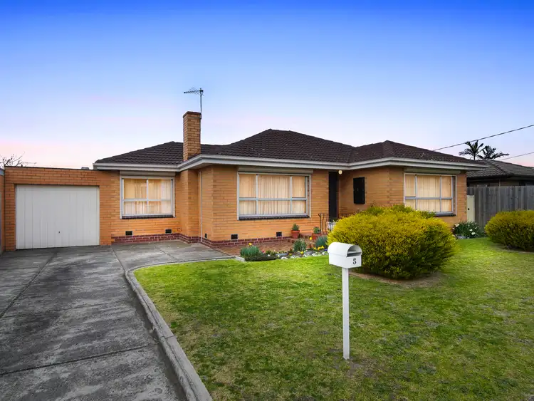 5 Jessie Street