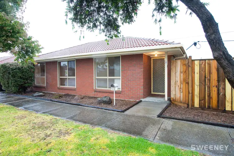 1/2 Balaclava Avenue, Altona Meadows VIC 3028